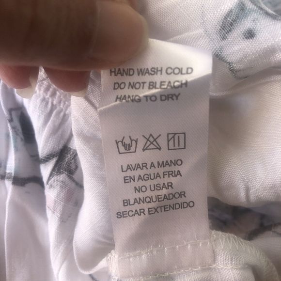 Doe & Rae Ruffled Patterned Tank Size Large - Picture 8 of 10